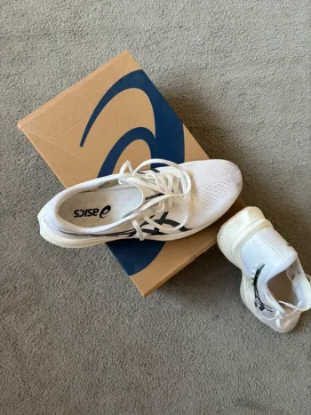 Used Asics Magic Speed 4 Running Shoes