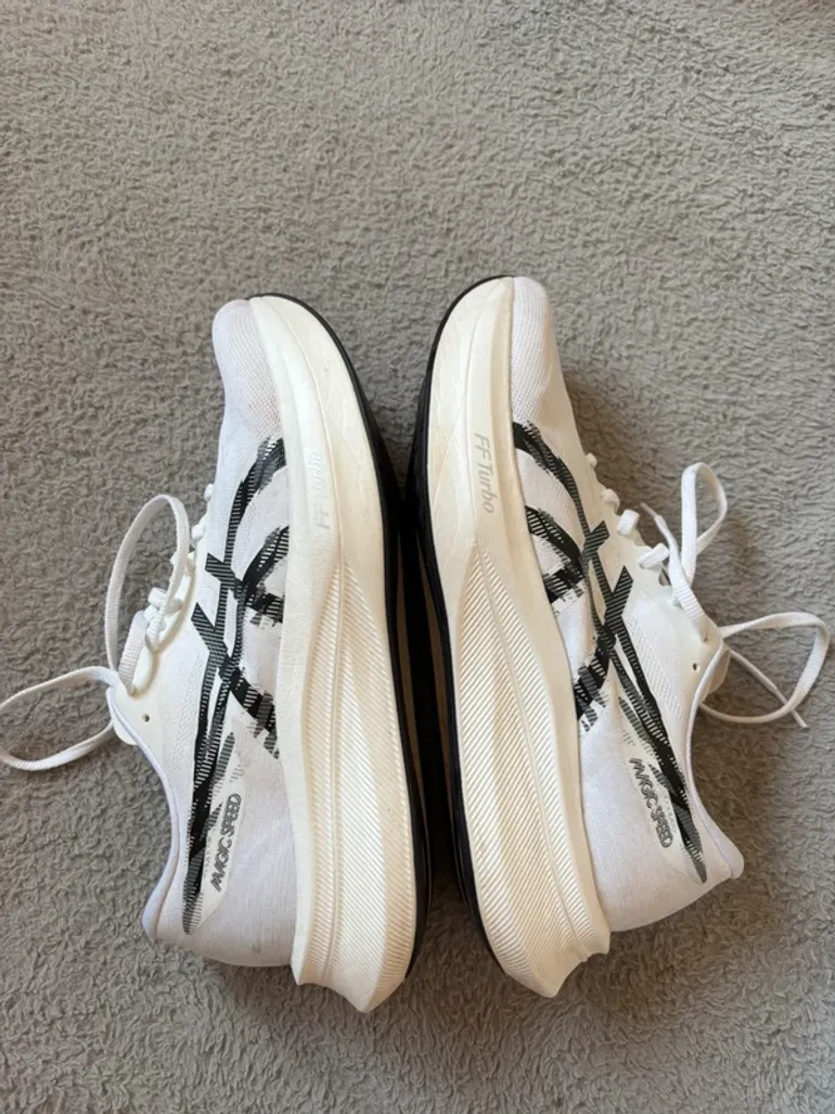 Used Asics Magic Speed 4 bike — image 4 of 7