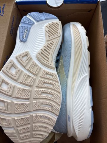 Used Brooks ghost 17 bike — image 2 of 5
