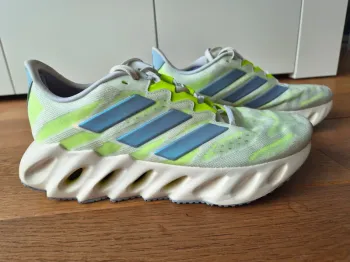 Used Continental Switch FWD Running Shoes