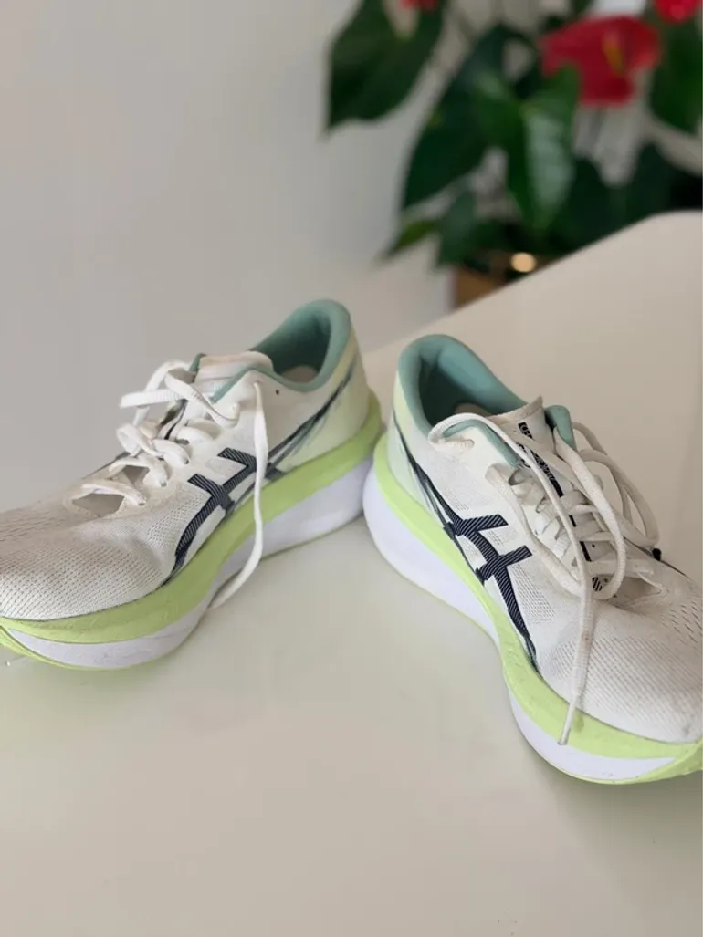 Tweedehands Asics FF Turbo bike — afbeelding 4 van 6