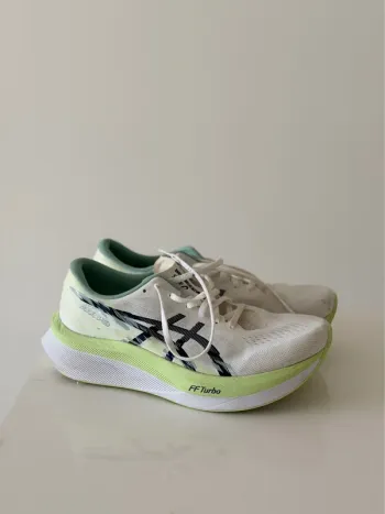 Použité Asics FF Turbo Running Shoes