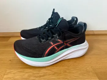Tweedehands Asics Gel Nimbus 27 Running Shoes
