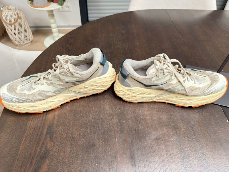 Hoka Speedgoat 7 2026 Running Shoes d'occasion