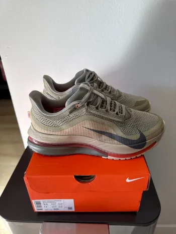 Used Pegasus Air Premium Running Shoes