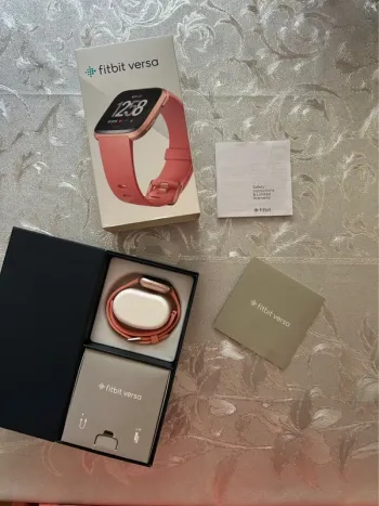 Fitbit Versa bike d'occasion — image 2 sur 4