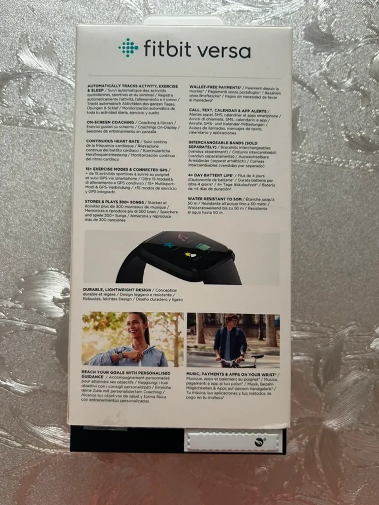 Fitbit Versa bike d'occasion — image 4 sur 4