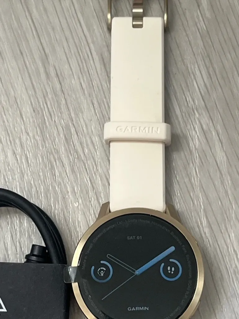 Used Garmin Venu 4 bike — image 2 of 4