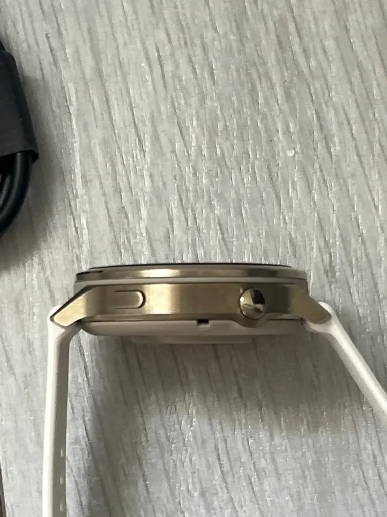 Used Garmin Venu 4 bike — image 3 of 4
