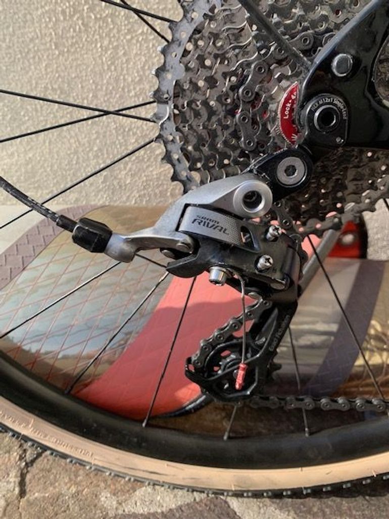 Tweedehands Sram Force 22 / Rival 22 2x11V Groupset bike — afbeelding 9 van 11