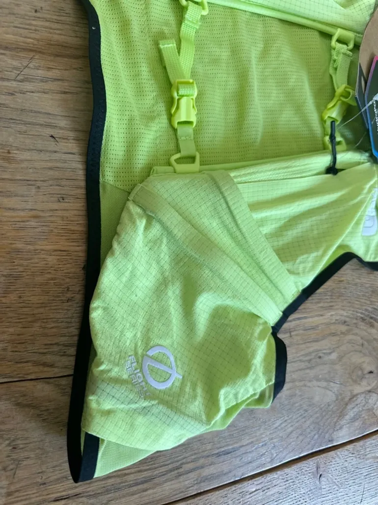 Used The North Face Flight Race Vest bike — image 5 of 6