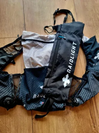 Used Salomon Trail 12L bike — image 5 of 8