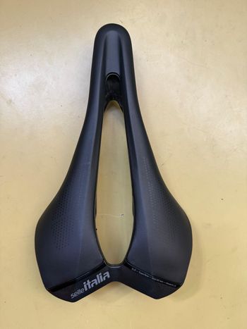Used Selle Italia SLR Carbon Superflow L3 2026 Saddles & Seatposts
