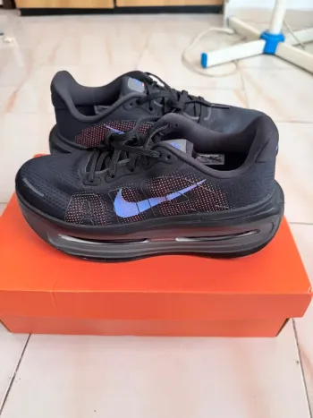 Used Premium Vomero Running Shoes