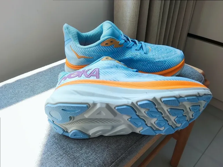 Used Hoka Shoes Blue Size 41 bike — image 5 of 5
