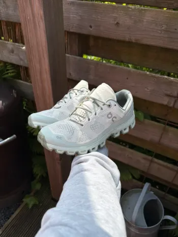 On Running Cloudventure Running Shoes d'occasion