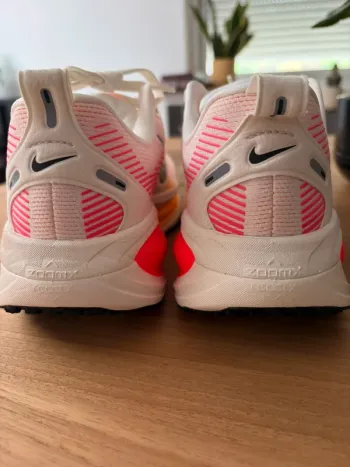 Nike Vomero 18 bike de segunda mano — imagen 5 de 9