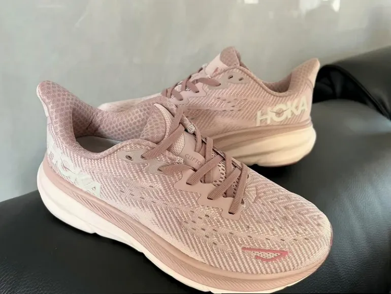 Used Rose Hoka Laufschuhe Größe 38 bike — image 2 of 5