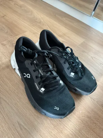 Brugt Flyer Cloud 5 Running Shoes