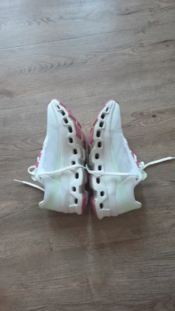 Used On Running Cloudtec bike — image 4 of 8