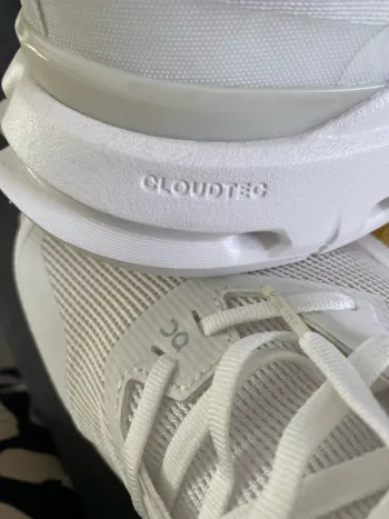 Używany On Running Cloudtec bike — zdjęcie 7 z 8