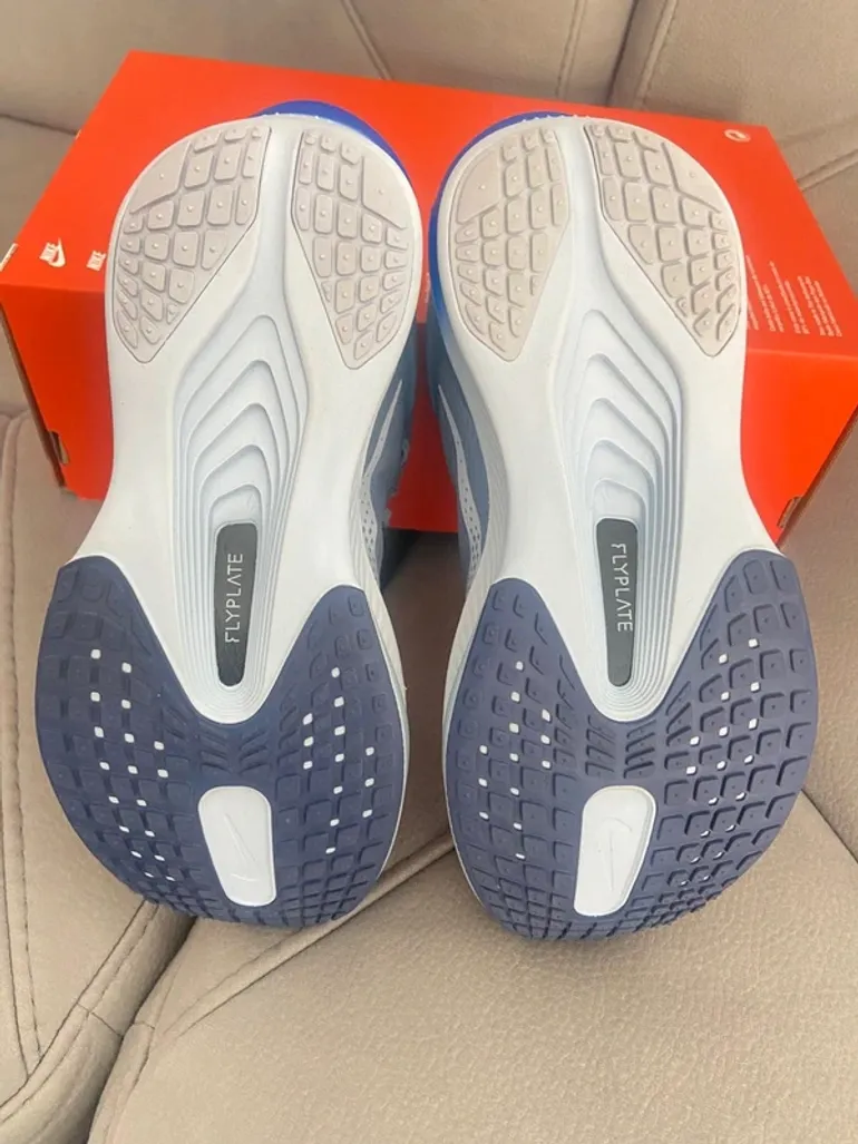 Used Nike Zoom fly 6 bike — image 11 of 13
