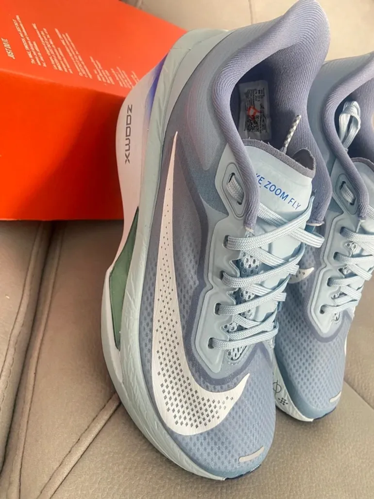 Used Nike Zoom fly 6 bike — image 3 of 13