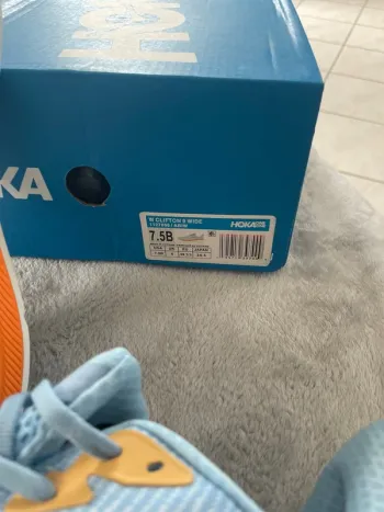 Used Hoka Clifton 9 bike — image 2 of 4