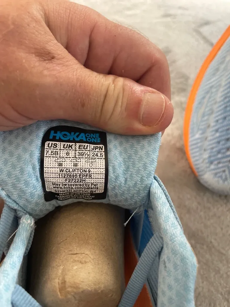 Used Hoka Clifton 9 bike — image 3 of 4