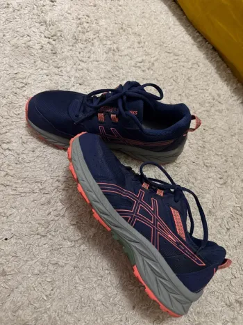 Used Asics Running Shoes Running Shoes