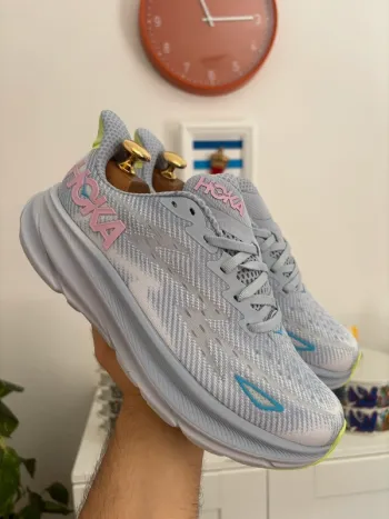 Used Hoka Clifton 9 Running Shoes