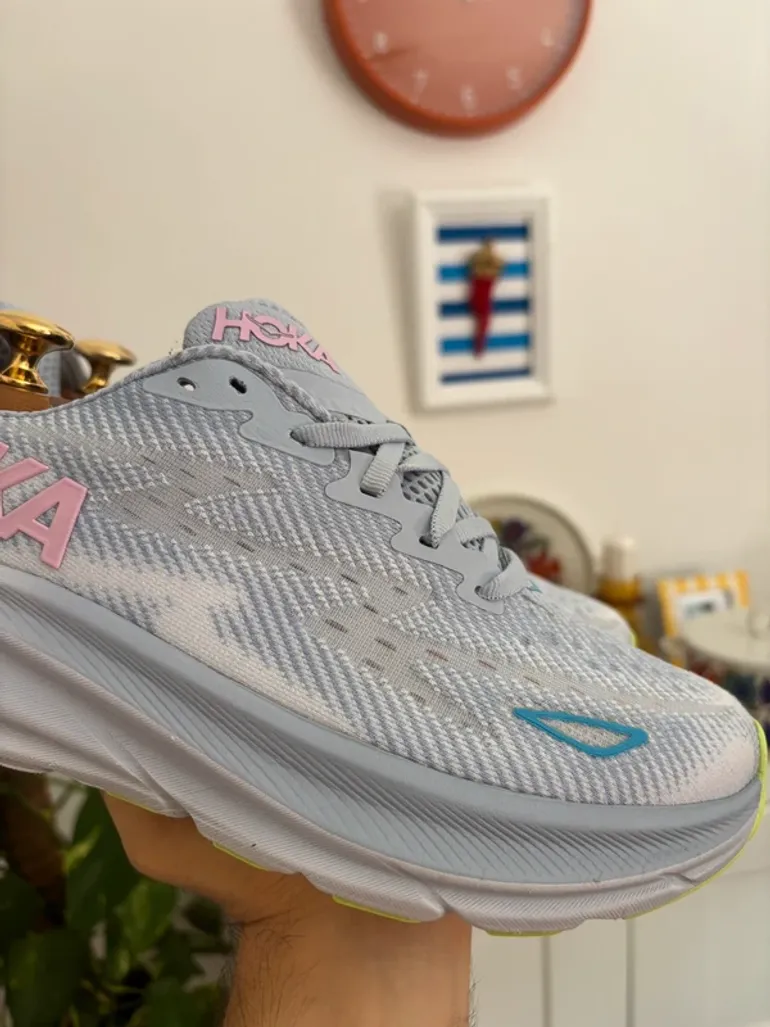 Used Hoka Clifton 9 bike — image 4 of 10