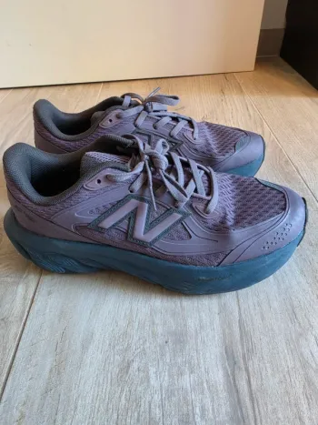 Used New Balance Sneakers bike — image 6 of 10