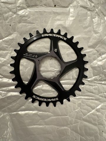 Used Race Face Chainring 32 2025 Drivetrain & Pedals