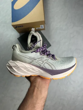 Used Asics Novablast 4 TR Running Shoes