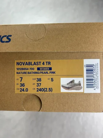 Used Asics Novablast 4 TR bike — image 8 of 8