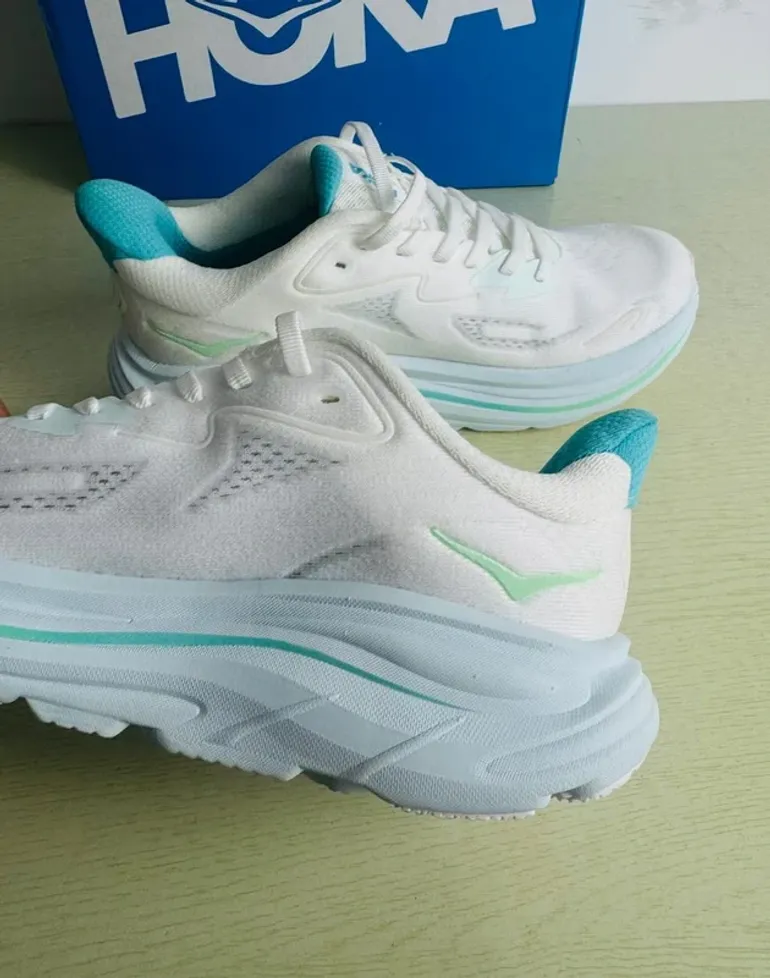 Gebrauchtes Hoka Shoes size 39 1/3 bike — Bild 3 von 5