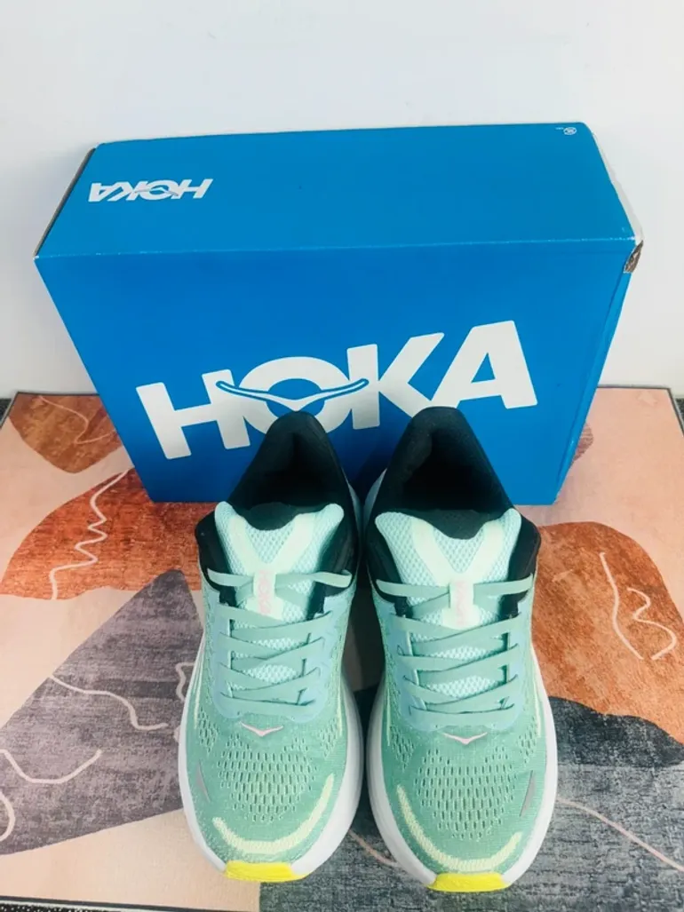 Used Hoka Chaussures pointure 40 bike — image 2 of 5