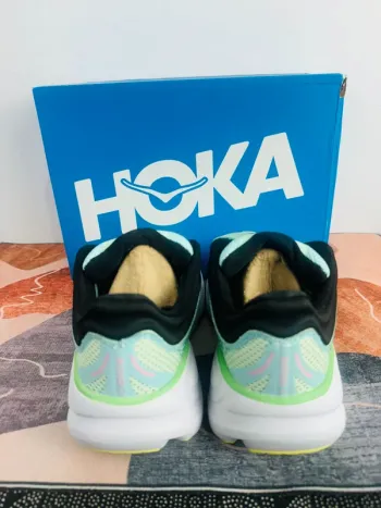 Used Hoka Chaussures pointure 40 bike — image 4 of 5