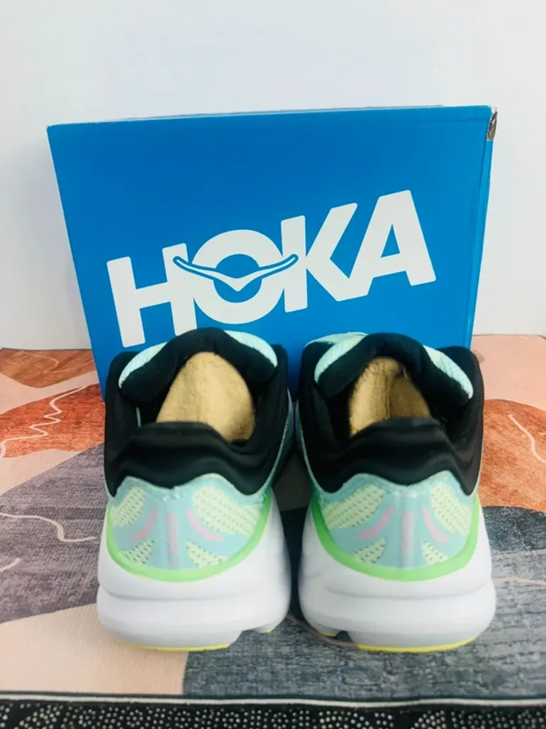 Used Hoka Chaussures pointure 40 bike — image 4 of 5