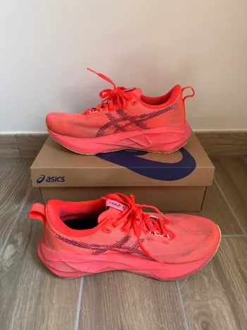 Käytetty Asics Novablast 5 bike — kuva 2 / 9