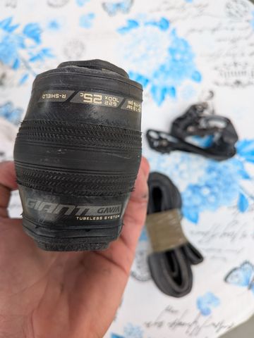 Brugt Giant Gavia Course 1 Tires 2025 Tyres & Tubes