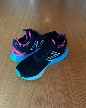 Used New Balance FuelCell Echo bike — image 3 of 5