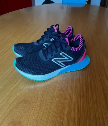 Used New Balance FuelCell Echo Running Shoes