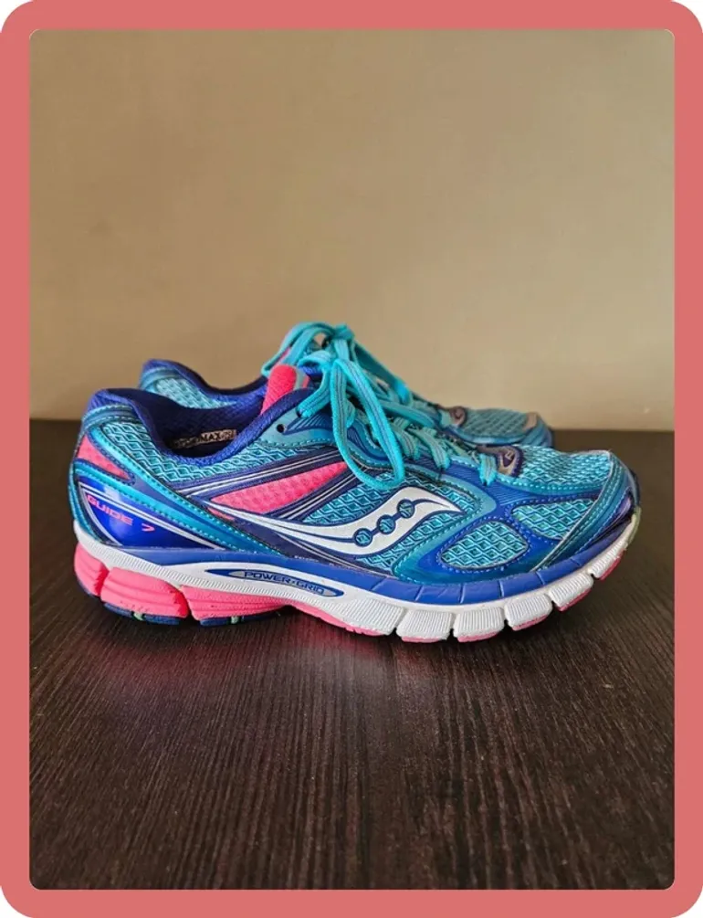Saucony Running Shoes Size 38 bike usato — immagine 2 di 8
