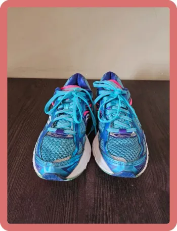 Used Saucony Running Shoes Size 38 Running Shoes