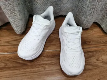 Used Hoka Shoes White Size 40 bike — image 3 of 4