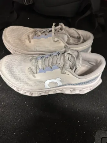 Used On Running Cloud bike — image 2 of 4