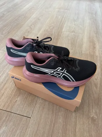 Asics Gel Excite 11 Running Shoes d'occasion