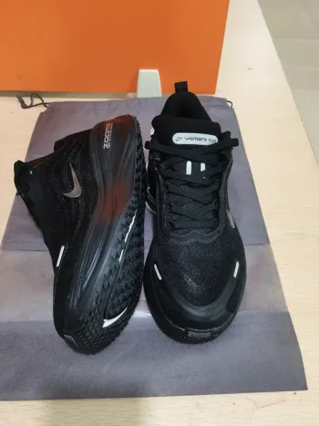 Nike Vomero Running Shoes d'occasion